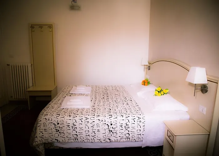 St. Peter Central Rooms B&B
